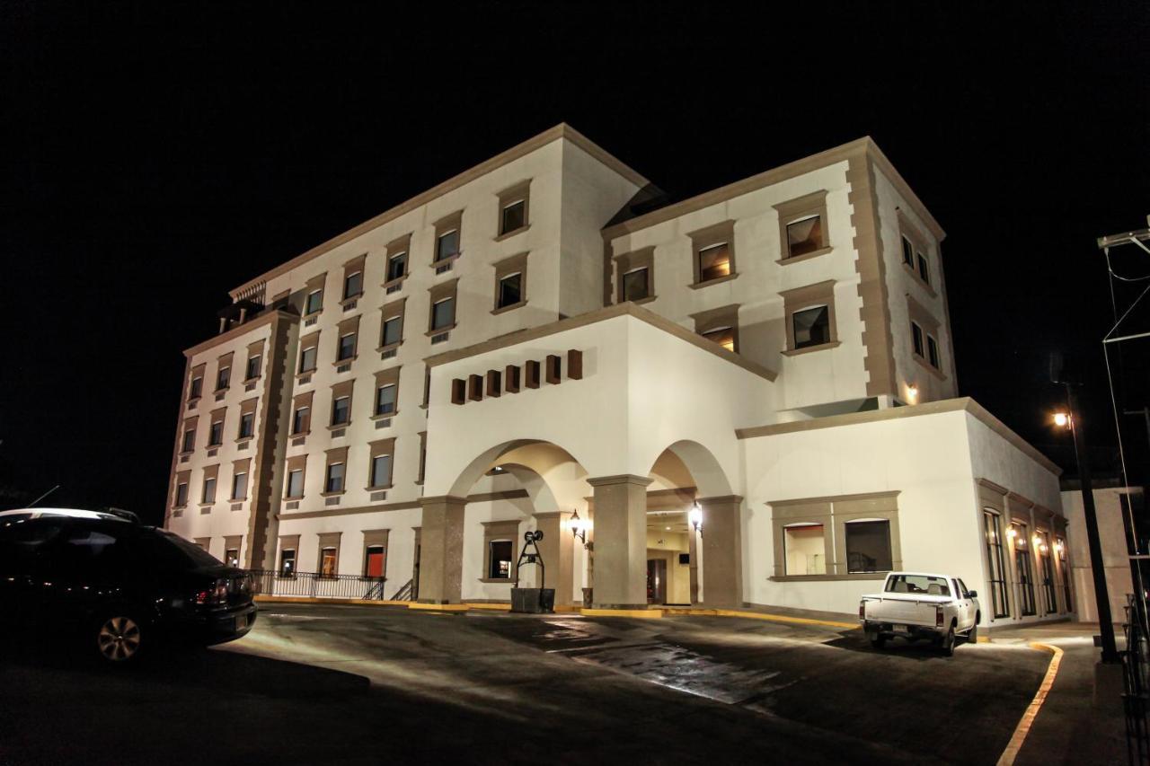 Best Western Plus La Mina Parral ภายนอก รูปภาพ