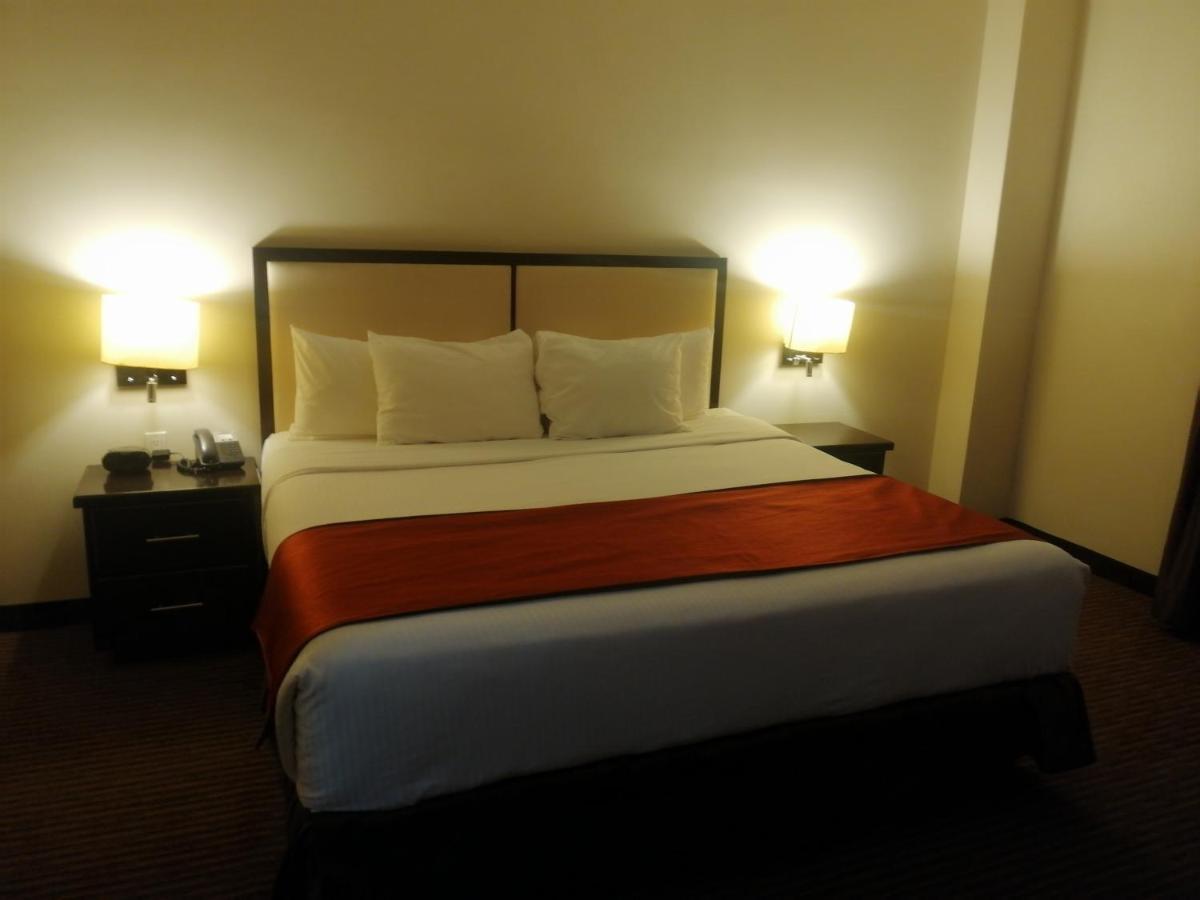 Best Western Plus La Mina Parral ภายนอก รูปภาพ