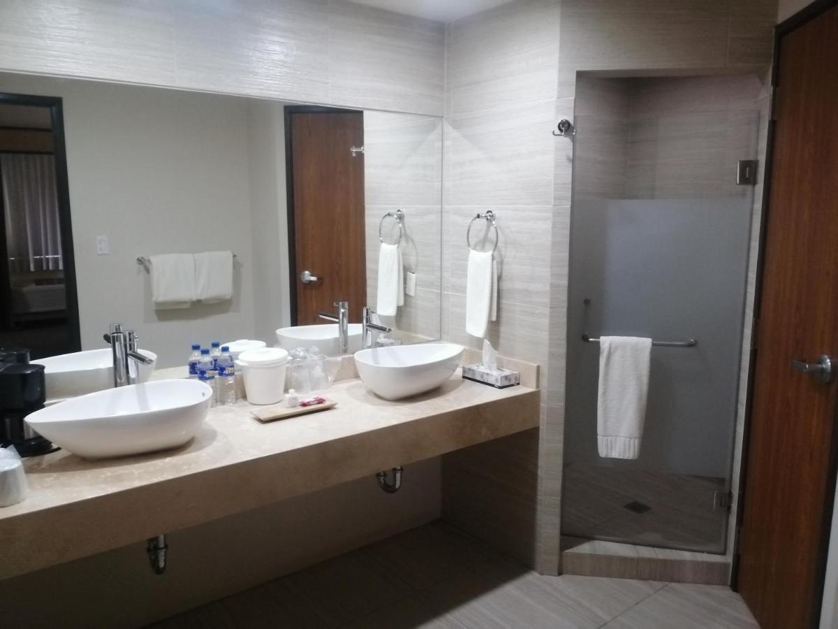Best Western Plus La Mina Parral ภายนอก รูปภาพ